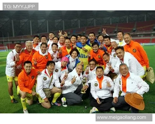 香港足球明星赴青海挑战高原足球赛展现运动精神与热情